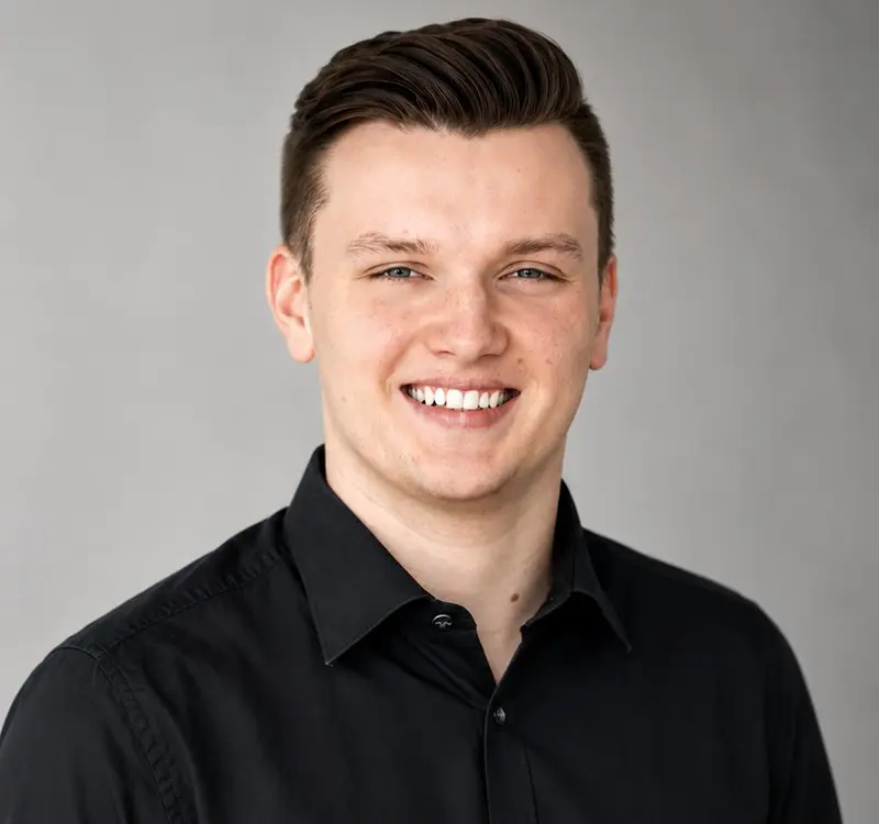 rothe-immobilien-vertriebs-gmbh-profil-bastian-thelen